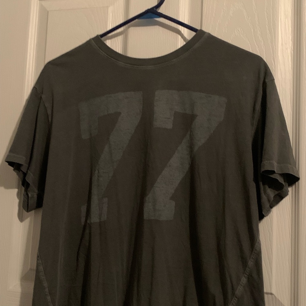 American Eagle Outfitters Gray Short Sleeve Tee